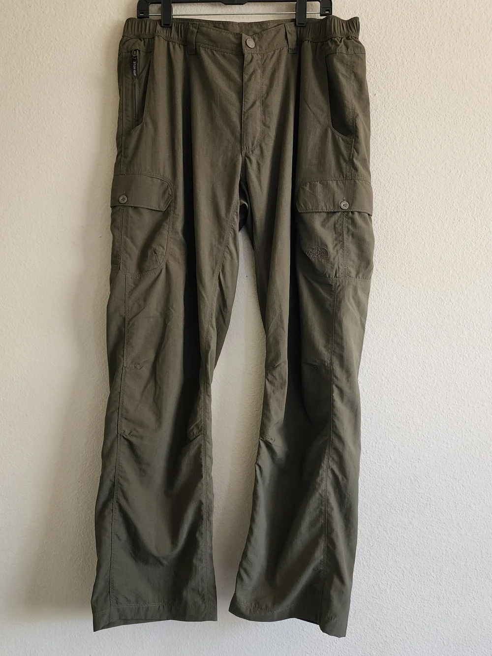 The North Face Mens Large Olive Green Stow Pocket Nylon Hiking Cargo Pants - Picture 1 of 12